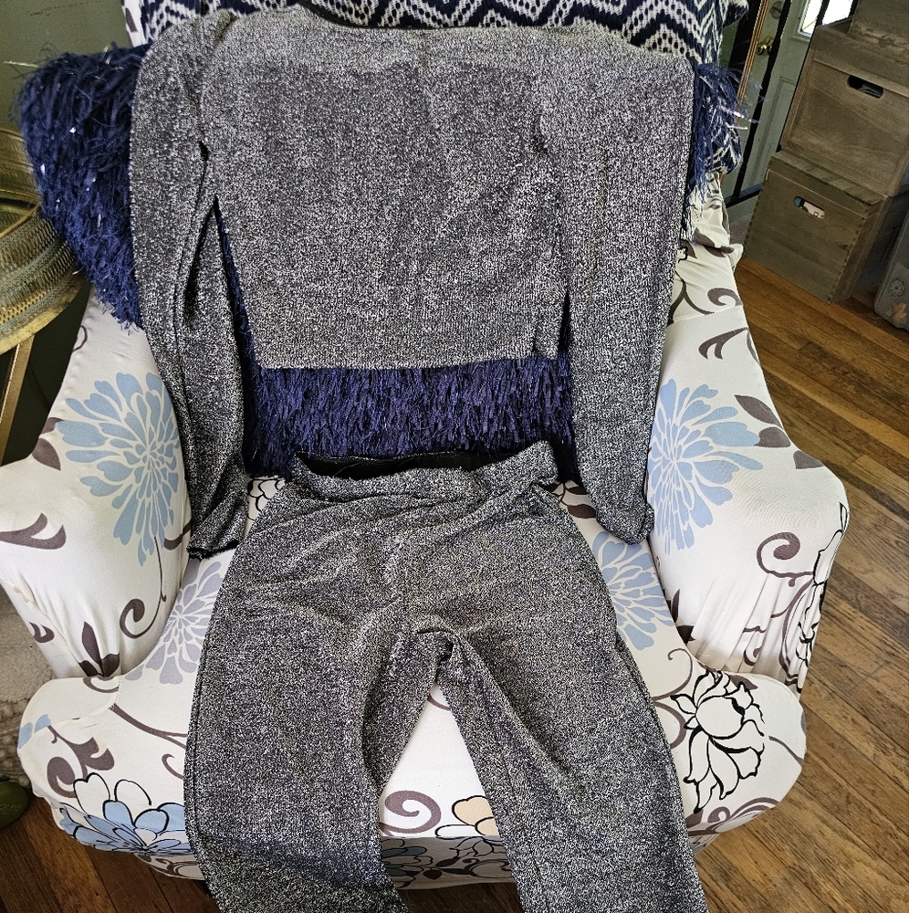2 piece pewter color set nwot